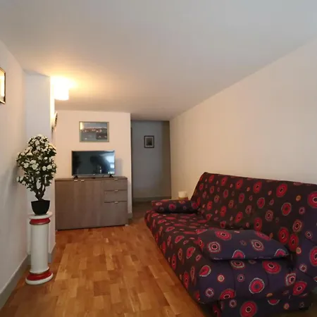 アパート Duplex Cosy Au Coeur De La Bourboule, Jusqu'a 6 Personnes - Fr-1-858-32 ラ・ブルブール